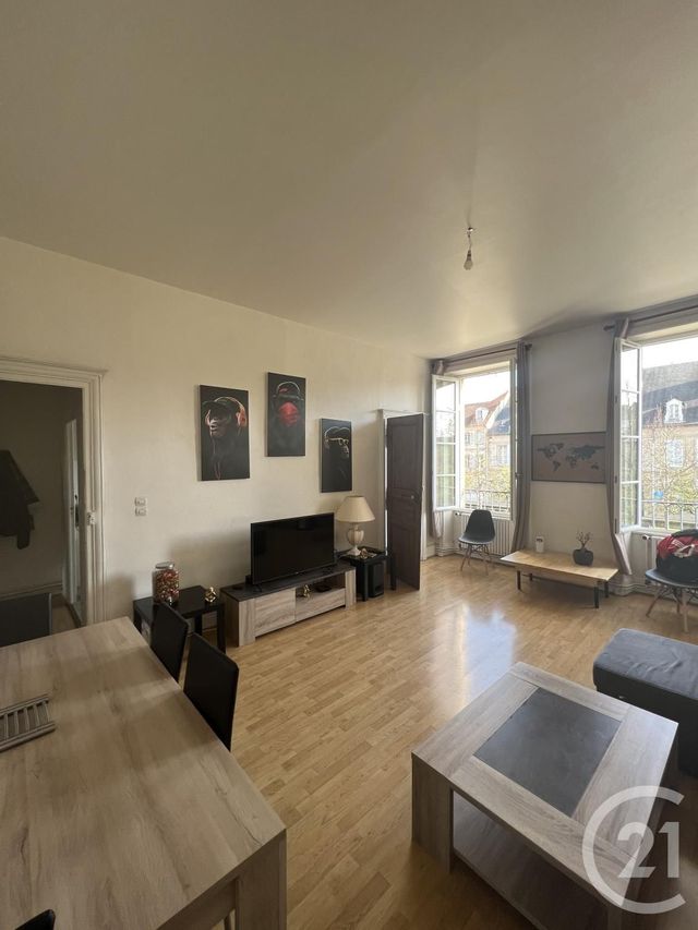 Appartement F3 à louer - 3 pièces - 77.79 m2 - MOULINS - 03 - AUVERGNE - Century 21 Pierre Immobilier